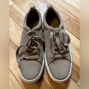 Stylus saunter men’s sneaker size 8.5